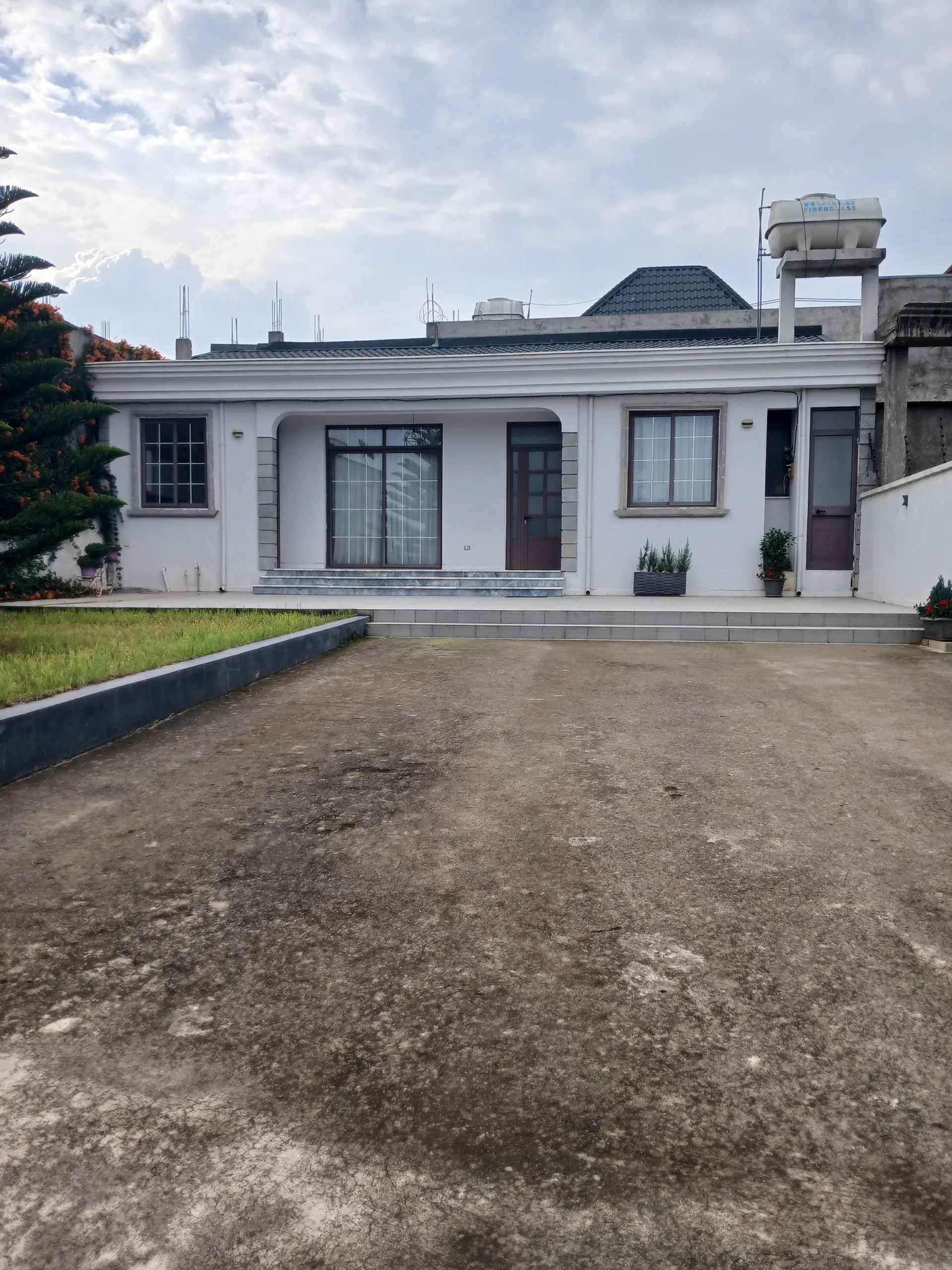 House for Sale in Semit – photo 4