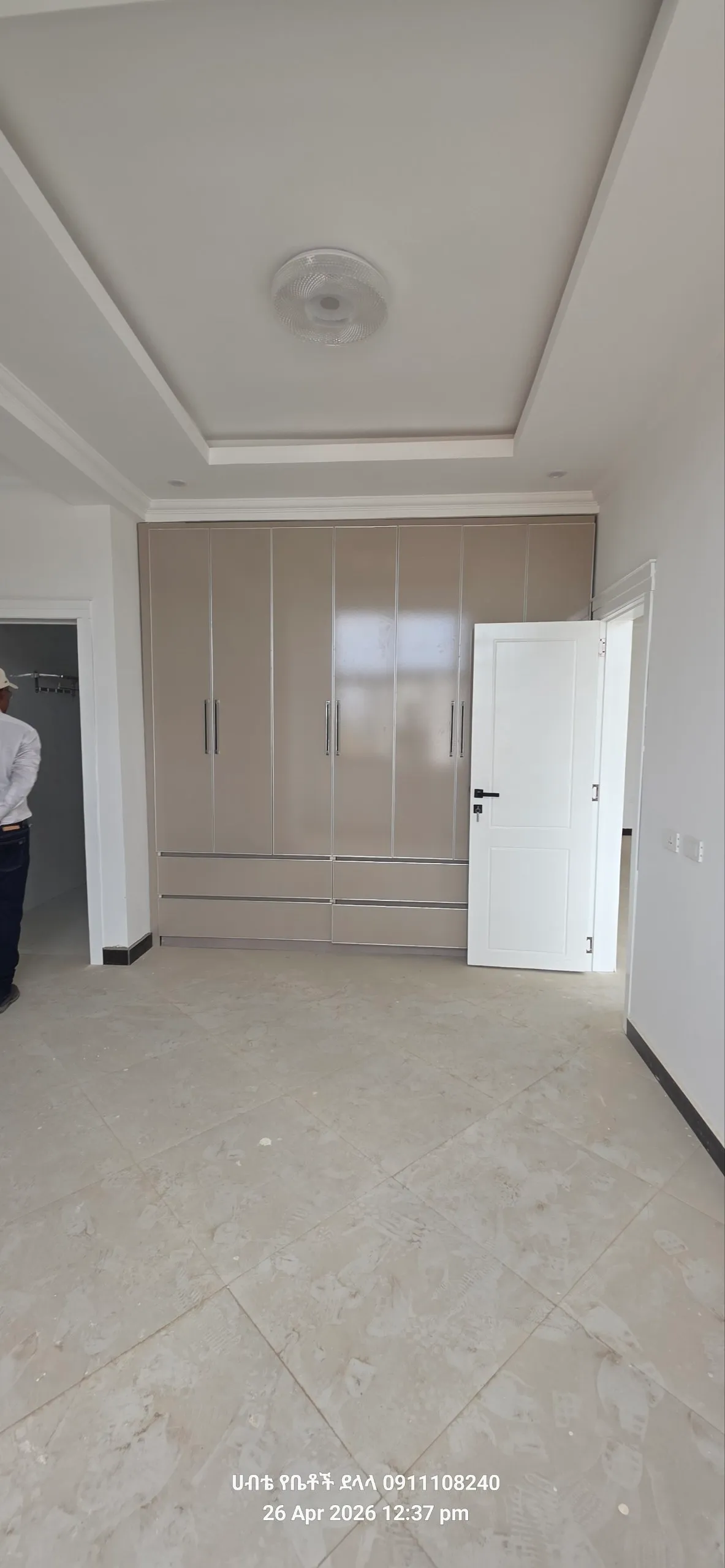 3 Bedroom Apartment in Summit – photo 3