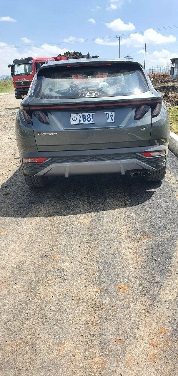 Hyundai Tucson 2022 Automatic – photo 3