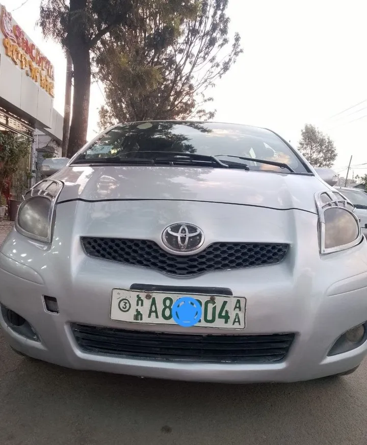Toyota Yaris Automatic 2010 – photo 9