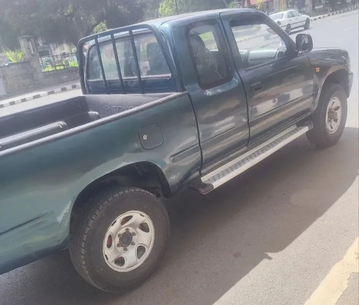Toyota Hilux Kincab 2001 – photo 5