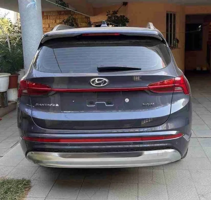 Hyundai Santa Fe Hybrid 2023 – photo 4