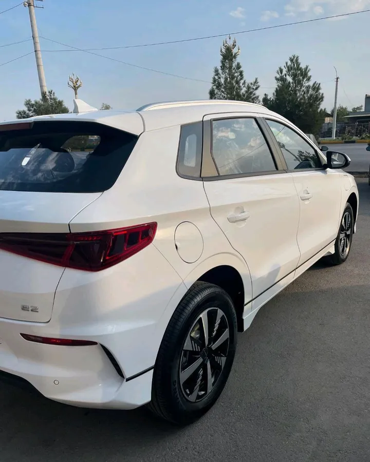 BYD e2 2024 Electric Automatic – photo 4