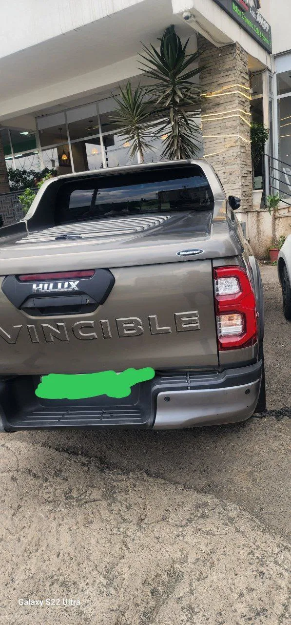Toyota Hilux Invincible Double Cab 2022 – photo 6