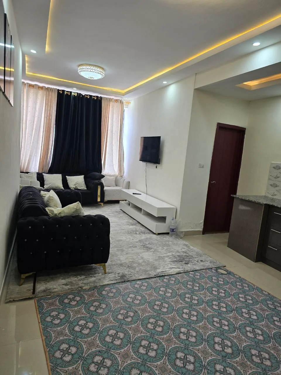 Furnished 2-Bedroom Apartment for Rent – photo 6